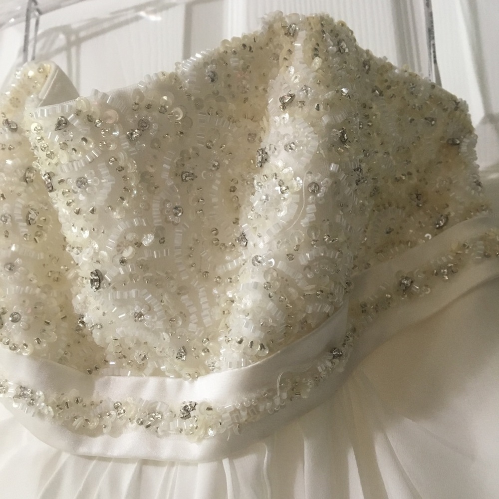 Maggie sottero wedding gown - Picture 5 of 6